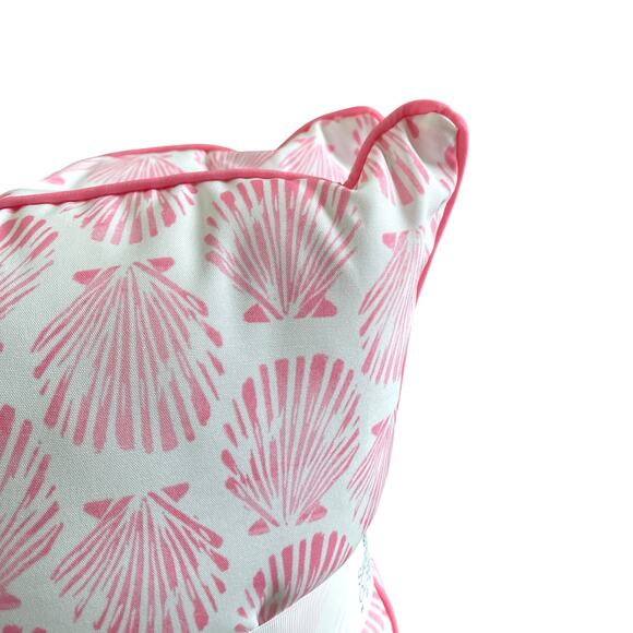 Sigrid Olsen Pink Seashell Indoor Outdoor Pillows 18x18 2pk Coastal Decor NEW - Picture 5 of 13